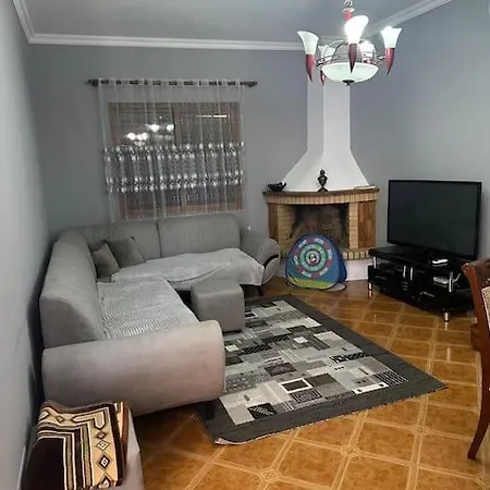 In Villa Velipojë